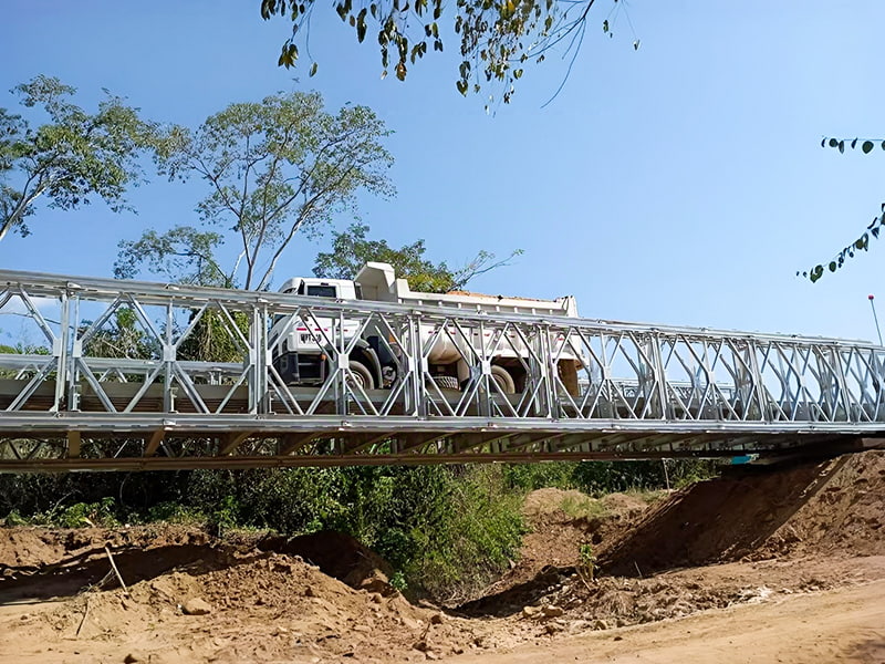 CB 200 Bailey Bridge 27-metarski dvoredni jednoslojni ojačani Bailey Bridge
