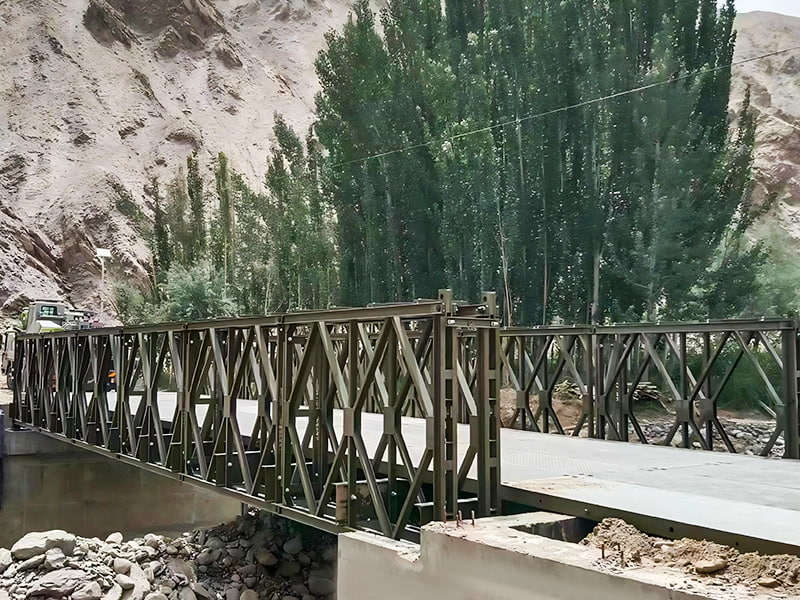 CB 100 Bailey Bridge dvoredni jednoslojno obojeni Bailey Bridge
